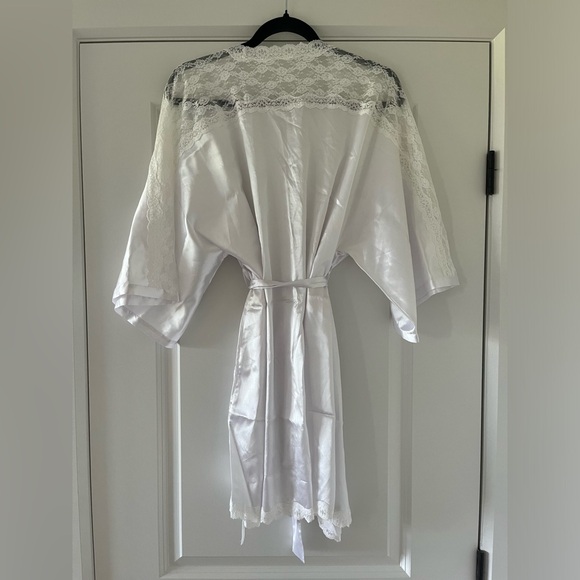 La Senza kimono satin lace robe size L-XL - Picture 2 of 6
